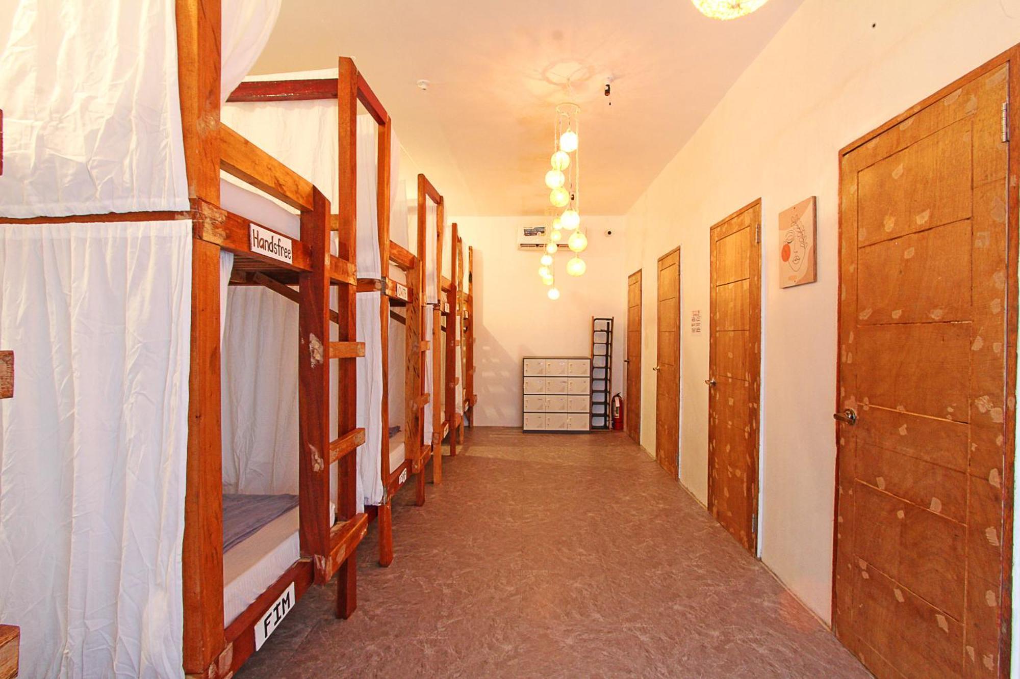 Ozen Freediving Hostel Хенерал Луна Екстериор снимка