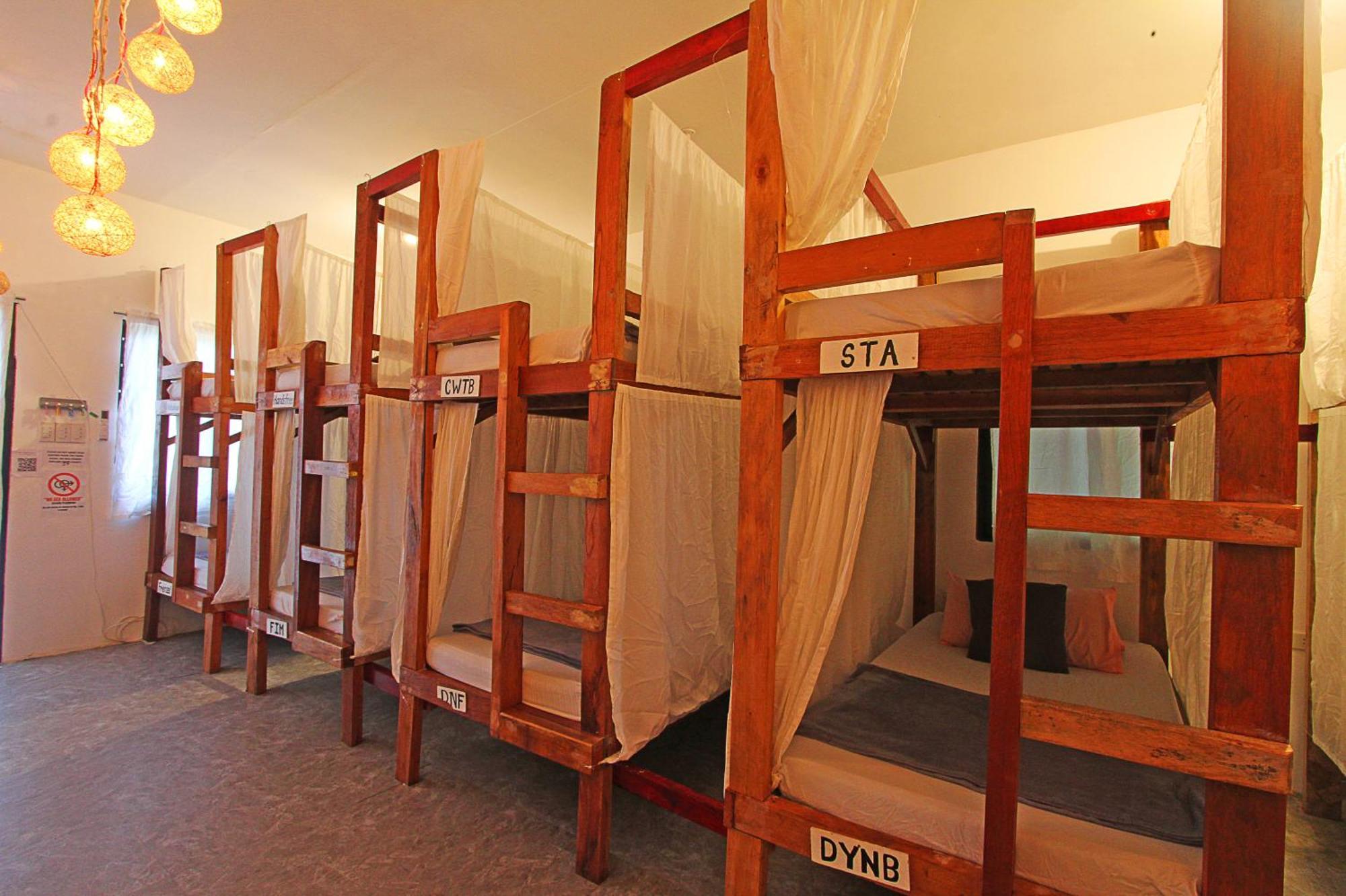 Ozen Freediving Hostel Хенерал Луна Екстериор снимка